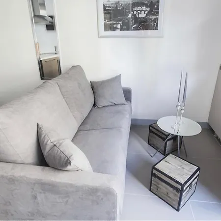 Apartment Opera / Galeries Lafayette 2 *